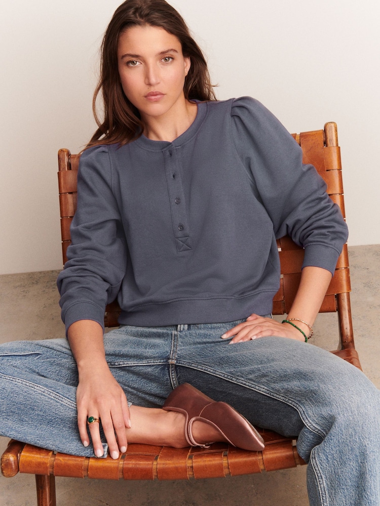 Azul índigo - Washed Henley Neck Line Long Sleeve Sweatshirt - Imagem 2 de 8