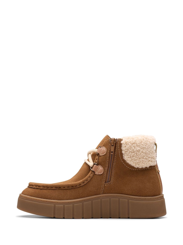 Clarks Tan Brown Mykah Izzy Suede Borg Lace Up Boots - Image 2 of 6 Clarks Tan Brown Mykah Izzy Suede Borg Lace Up Boots - Image 2 of 6