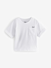 أبيض - Levi's® Cropped Meet & Greet Roll Cuff Logo T-Shirt - صورة 4 من 8