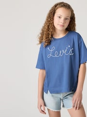 أزرق - Levi's® Cropped Meet & Greet Roll Cuff Logo T-Shirt - صورة 1 من 11