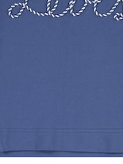 أزرق - Levi's® Cropped Meet & Greet Roll Cuff Logo T-Shirt - صورة 11 من 11