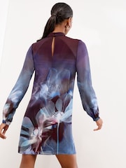 Lipsy Embellished Floral Printed Long Sleeve Mini Shift Dress - صورة 4 من 4