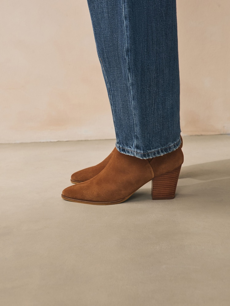 Tan Brown Suede Boots - Image 2 of 9