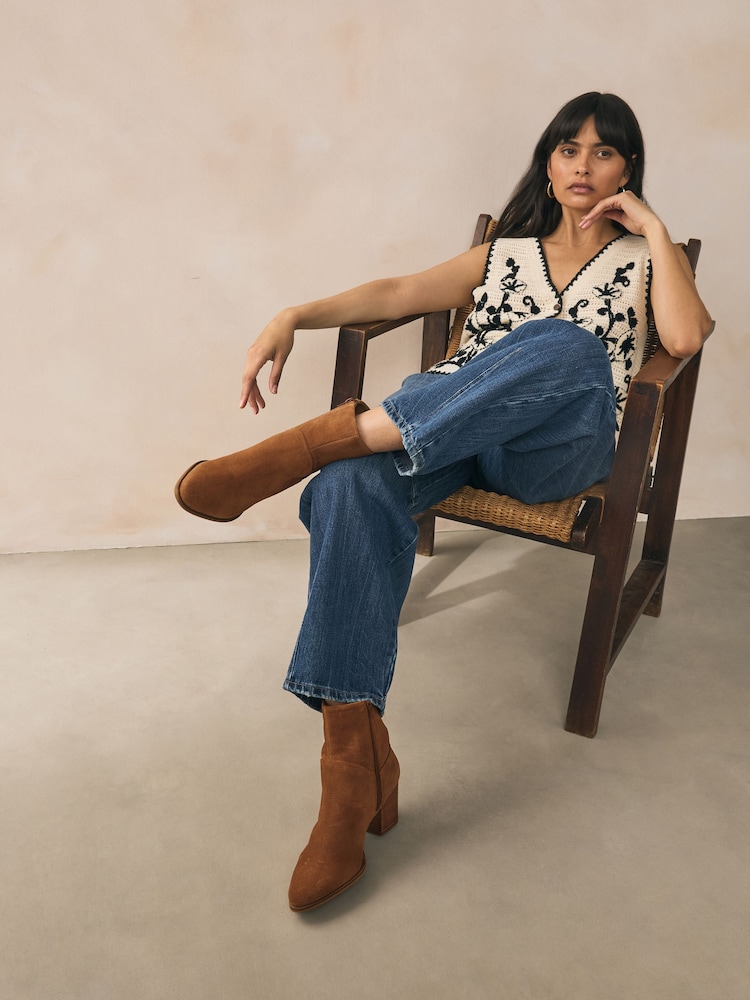 brown tan western style ankle boots