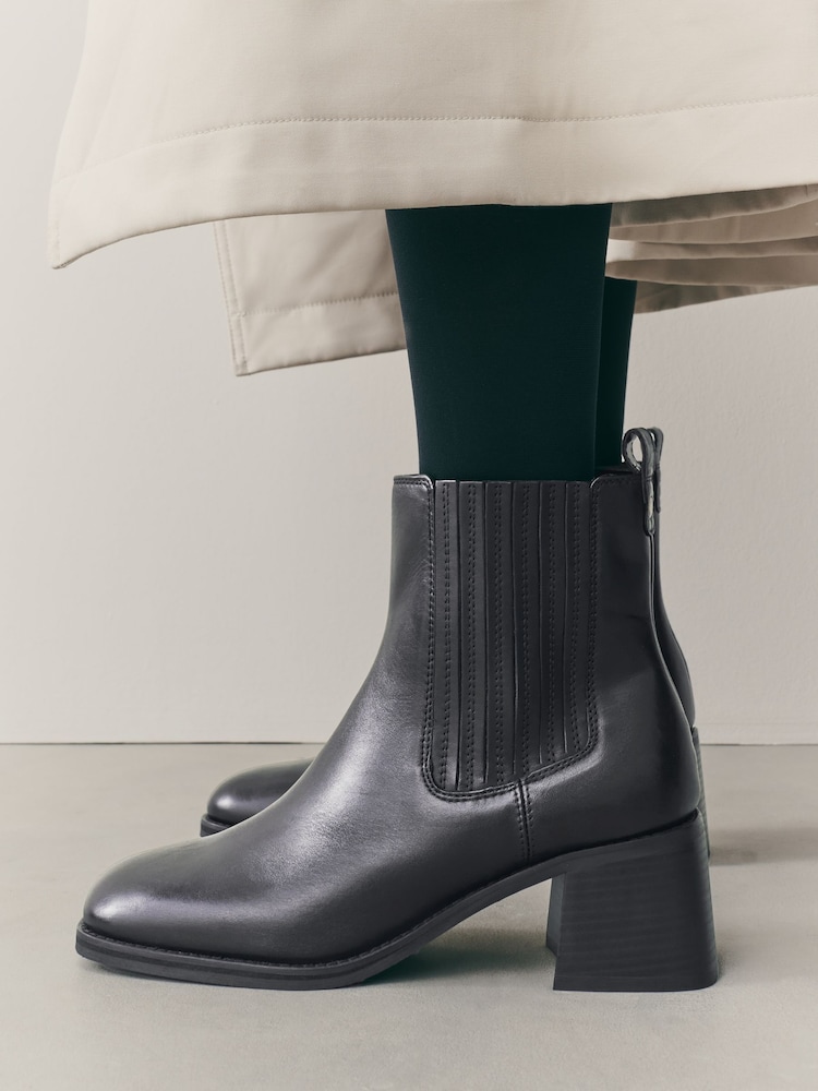 أسود - Forever Comfort® Leather Square Toe Block Heel Chelsea Boots - صورة 2 من 10 أسود - Forever Comfort® Leather Square Toe Block Heel Chelsea Boots - صورة 2 من 10
