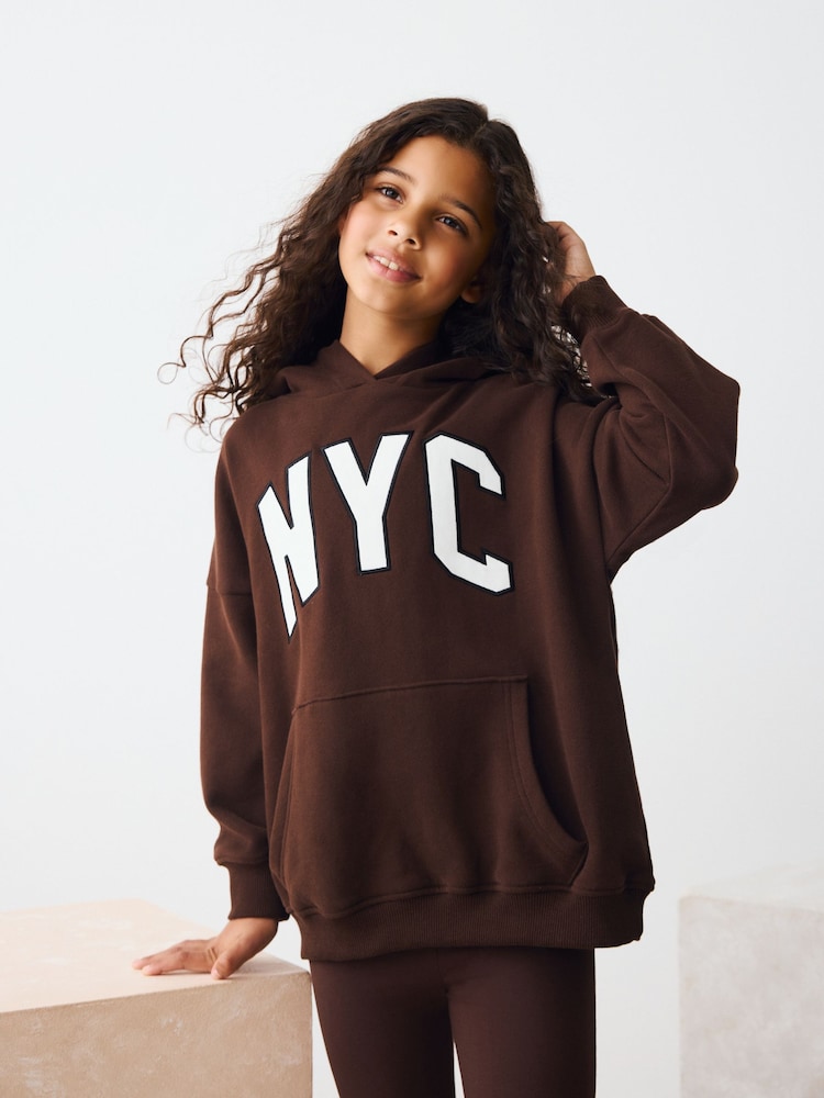 Chocolate Brown Slogan - Kapuzenpulli (3–16Jahre) - Bild 1 von 8
