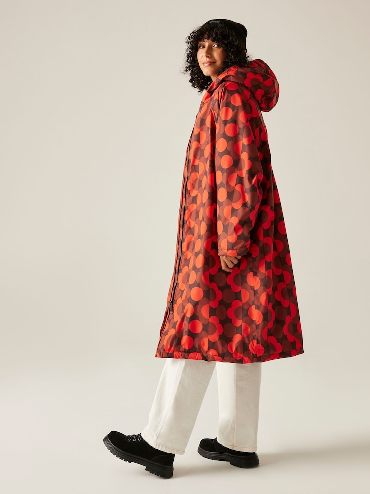 Regatta Hydra Fort Waterproof Orla Changing Robe - Image 2 of 6