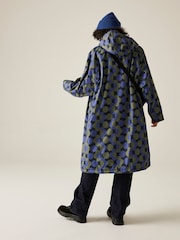 Regatta Hydra Fort Waterproof Orla Changing Robe - Image 2 of 9
