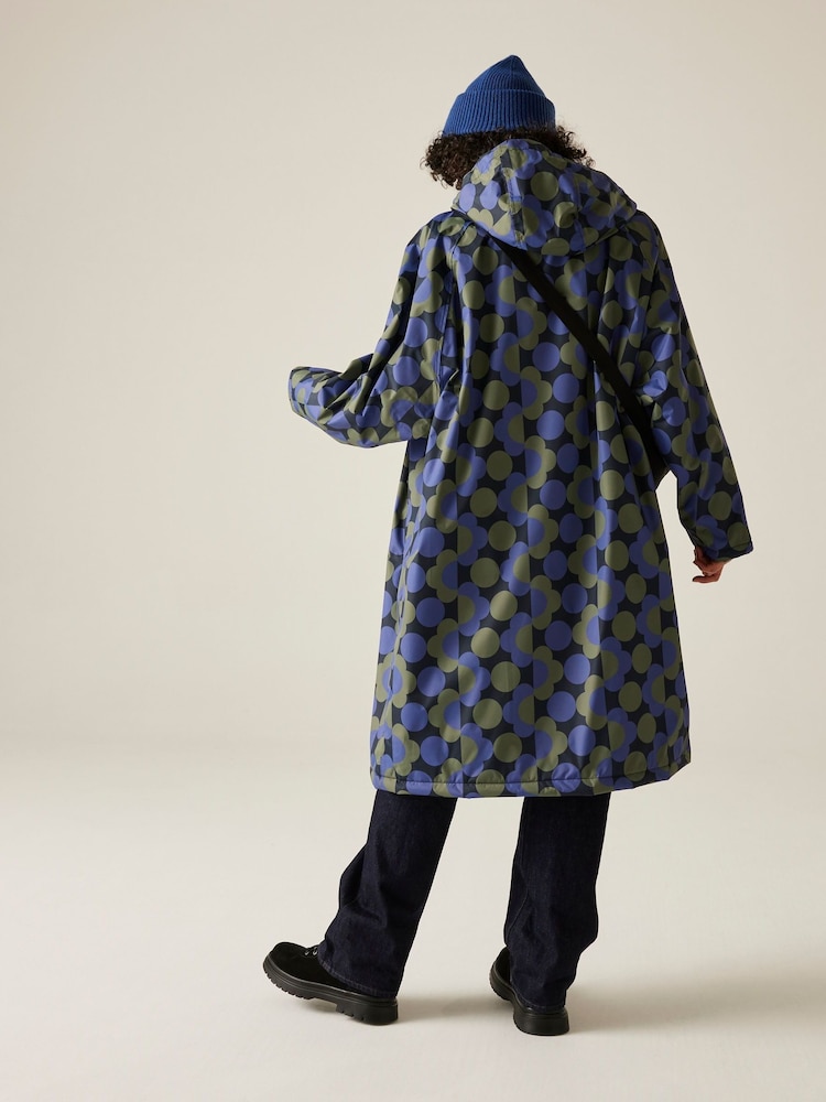 Regatta Hydra Fort Waterproof Orla Changing Robe - Image 2 of 9
