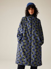 Regatta Hydra Fort Waterproof Orla Changing Robe - Image 3 of 9