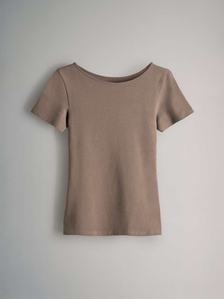 The Set Cream/Taupe Brown/Light Green/Khaki/Black 5 Pack Scoop Back Fittted Short Sleeve T-Shirts - Image 2 of 8