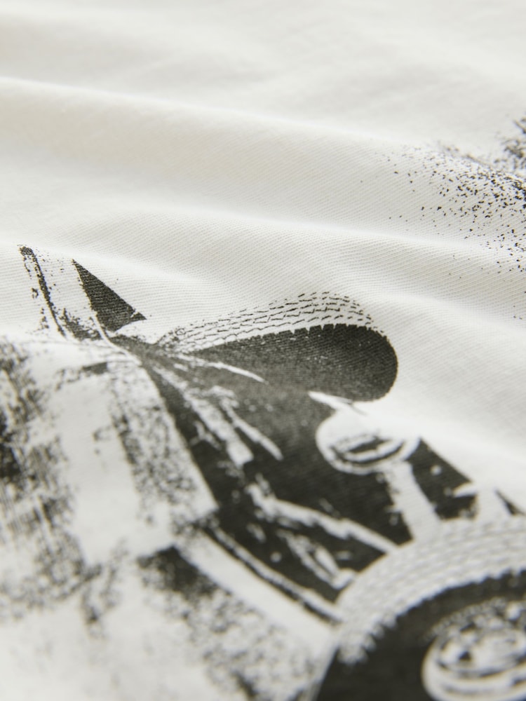 Post Malone White Regular Fit Band Graphic Print T-Shirt - Image 4 of 4 Post Malone White Regular Fit Band Graphic Print T-Shirt - Image 4 of 4