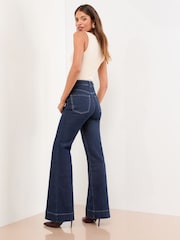 Lipsy Rinse Wash Slim High Waist Flare Jeans - Image 4 of 4