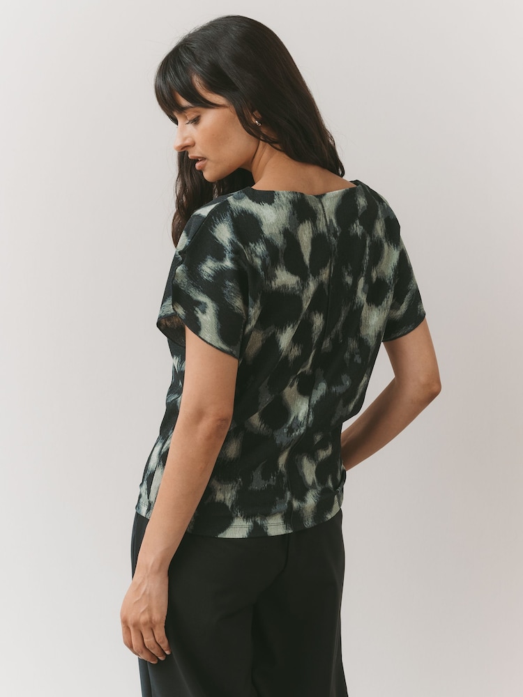 Green Animal Print Flutter Sleeve Textured Smart Top - Image 2 of 7