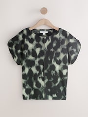 Green Animal Print Flutter Sleeve Textured Smart Top - Image 5 of 7