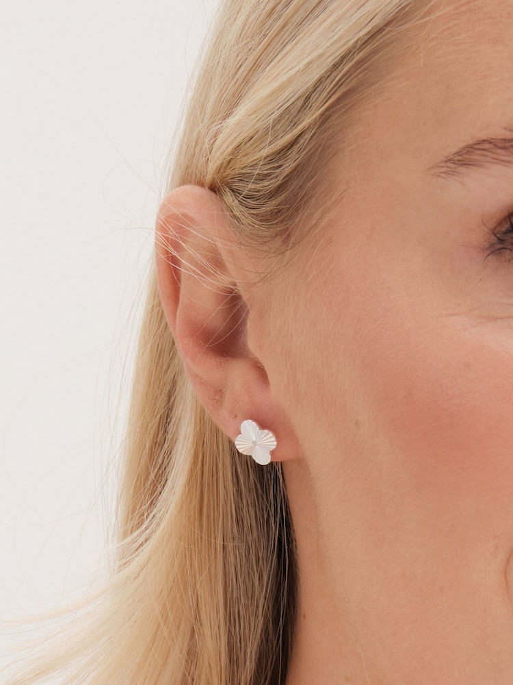 Simply Silver Silver Tone 925 Diamond Cut Clover stud Earrings - Image 2 of 3