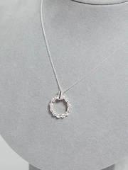 Simply Silver Silver Tone 925 Twisted Open Wreath Pendant - Image 2 of 3