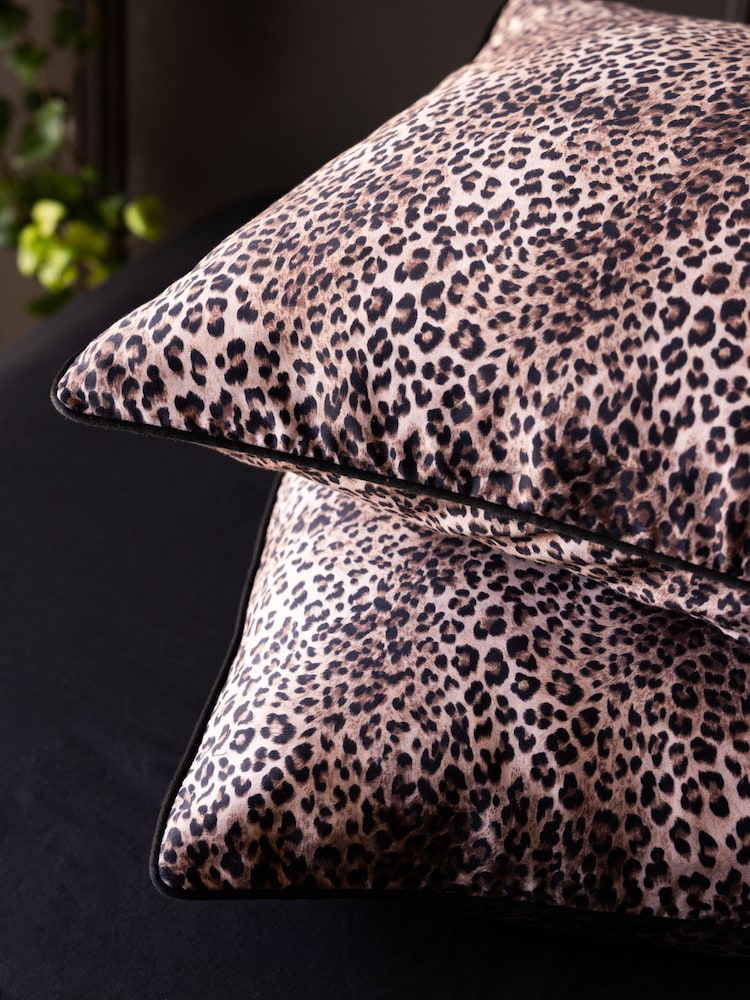 Rockett St George Set of 2 Leopard Love 200 Thread Count Pillowcases - Image 4 of 4