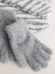 Animal Print Beanie Gloves And Scarf Set (3-16yrs) - Image 4 of 4
