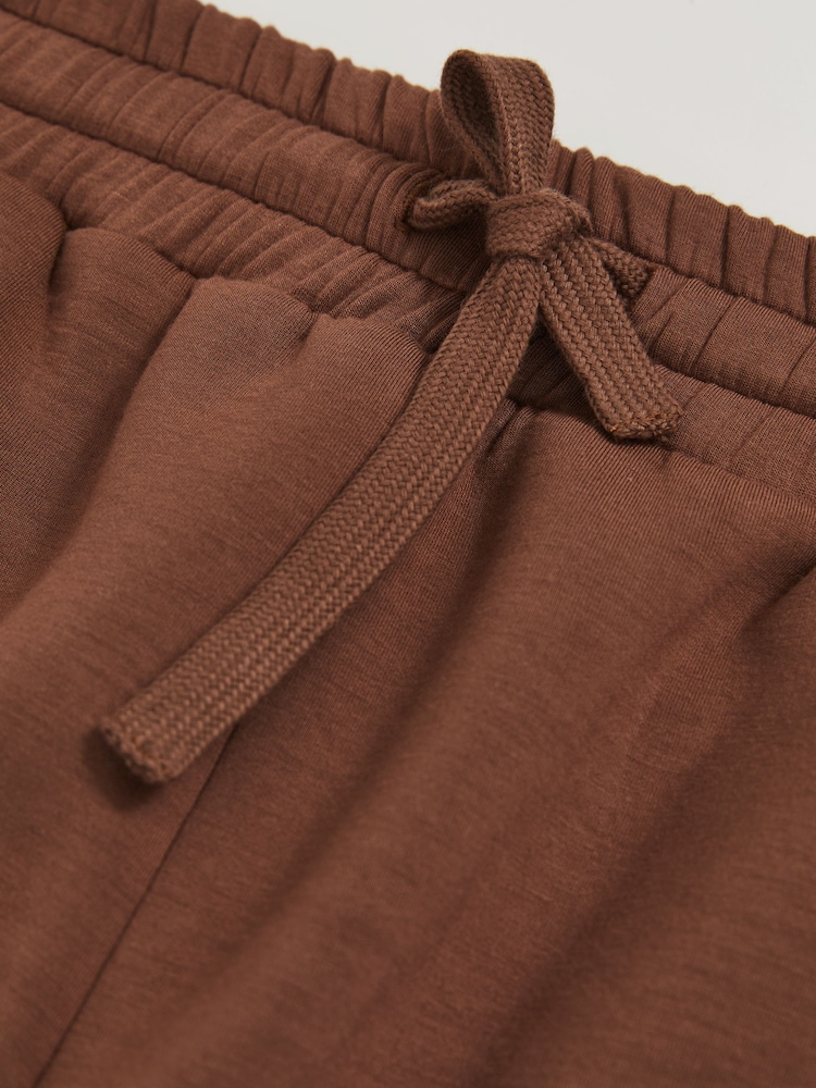Reiss Toffee Brown Jodie Modal-Blend Jersey Shorts - Image 6 of 6