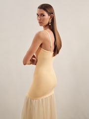 Reiss Yellow Milana Pleated Skirt Ribbed Midi Dress - Image 4 of 5