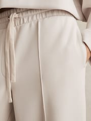 Песочный - Reiss Freya широкие спортивные брюки с затягивающимся шнурком - Изображение 3 из 5