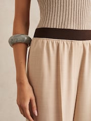 Reiss Neutral Wilde Wide-Leg Elasticated-Waist Trousers - Image 5 of 7