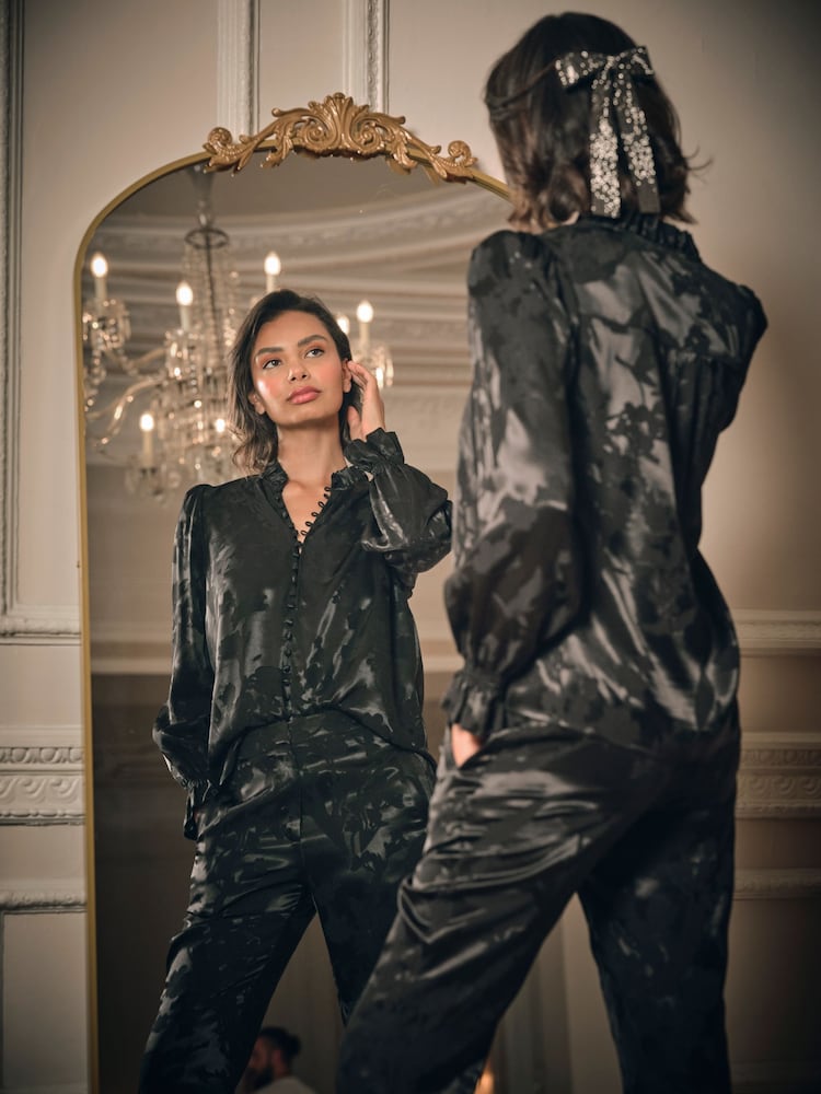 FatFace Briar Black Jacquard Top - Image 2 of 5 FatFace Briar Black Jacquard Top - Image 2 of 5
