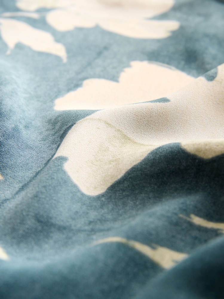 Slate/Cream Floral Relaxed Fit Short Sleeve Overhead V-Neck Blouse - Image 2 of 3