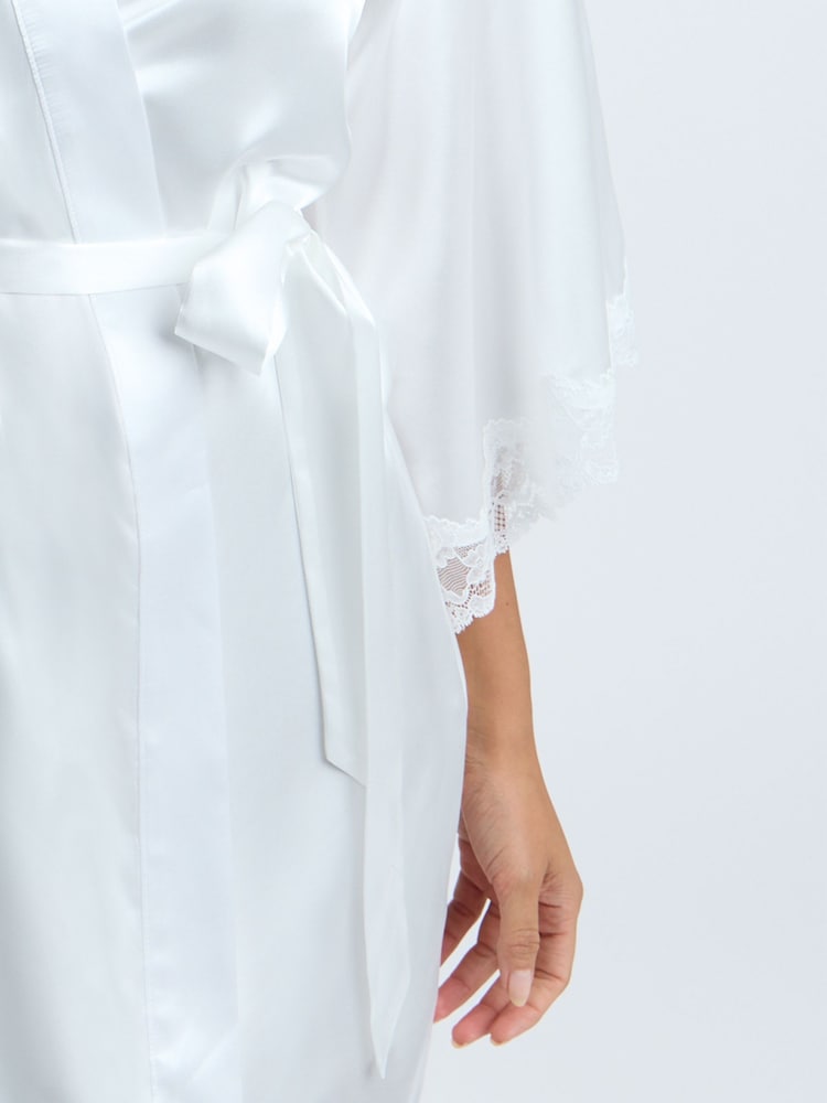 Weiß - Boux Avenue Amelia Bademantel - Bild 7 von 7 Weiß - Boux Avenue Amelia Bademantel - Bild 7 von 7