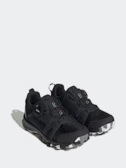 Adidas נעלי ספורט לילדים, דגם Terrex Agravic - תמונה 10 מתוך 15