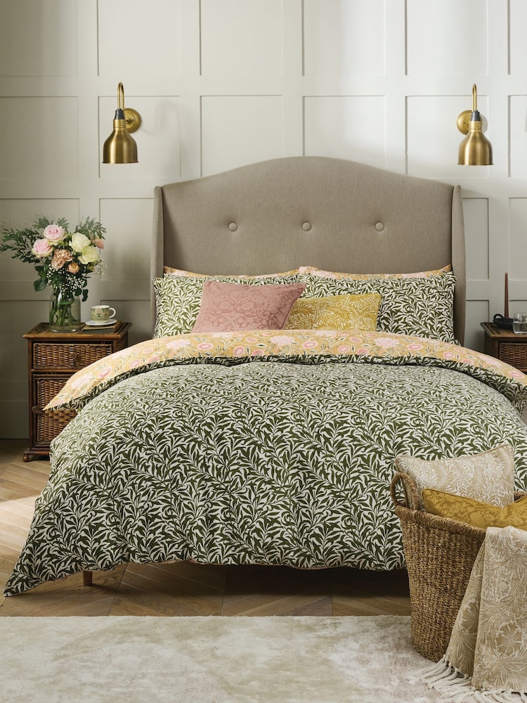 William Morris At Home Gold Double Bough Duvet Cover and Pillowcase Set 220 Th Count - Image 2 of 8