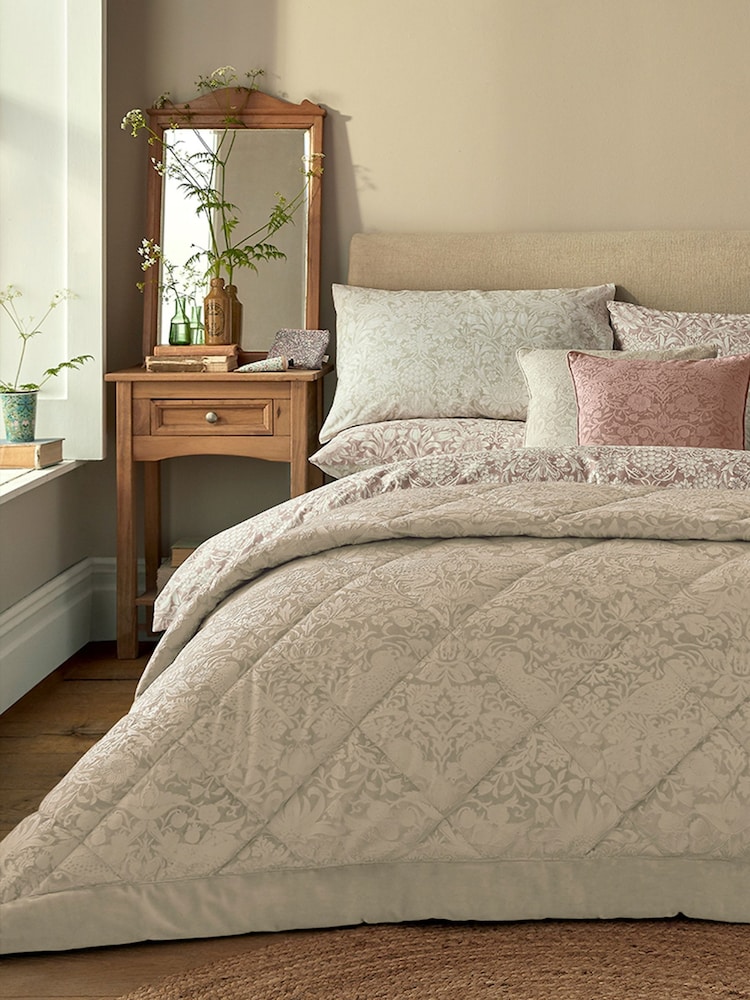 William Morris At Home Oyster Strawberry Thief Embossed Quilted Bedspread - Image 1 of 5