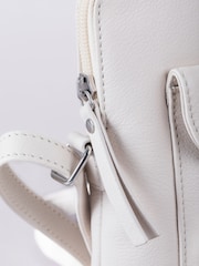 Lakeland Leather Parchment Tirrill Cross-Body Bag - Image 5 of 6