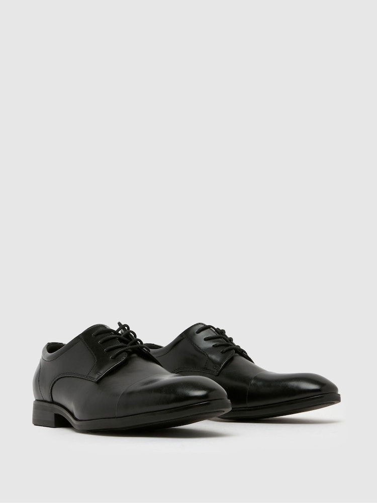 Črni derby čevlji z vezalkami Schuh Ross - Slika 2 iz 4