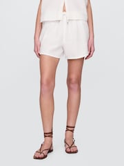 Gap White 100% Cotton Crinkle Gauze Easy Shorts - Image 1 of 4