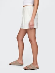 Gap White Heavyweight High Waisted Linen-Blend Shorts - Image 3 of 3