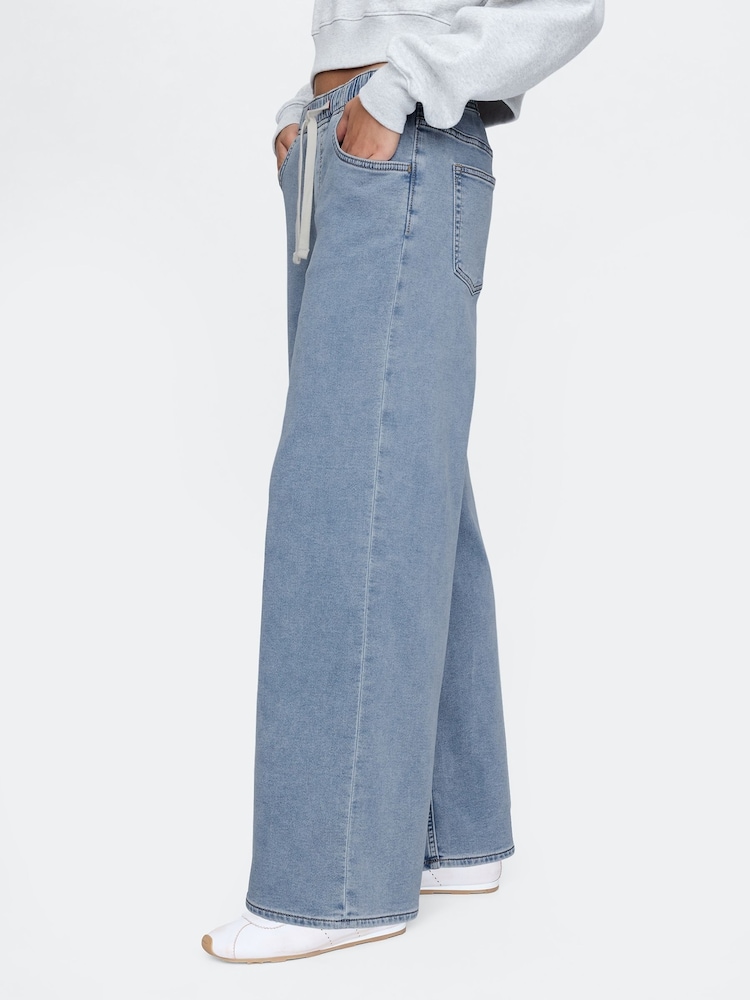 Hellblau - Gap – Easy – Baggy-Jeans aus Strick mit mittelhohem Bund - Bild 1 von 5 Hellblau - Gap – Easy – Baggy-Jeans aus Strick mit mittelhohem Bund - Bild 1 von 5
