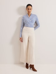 Phase Eight April Geo Wrap Top - Imagen 3 de 7