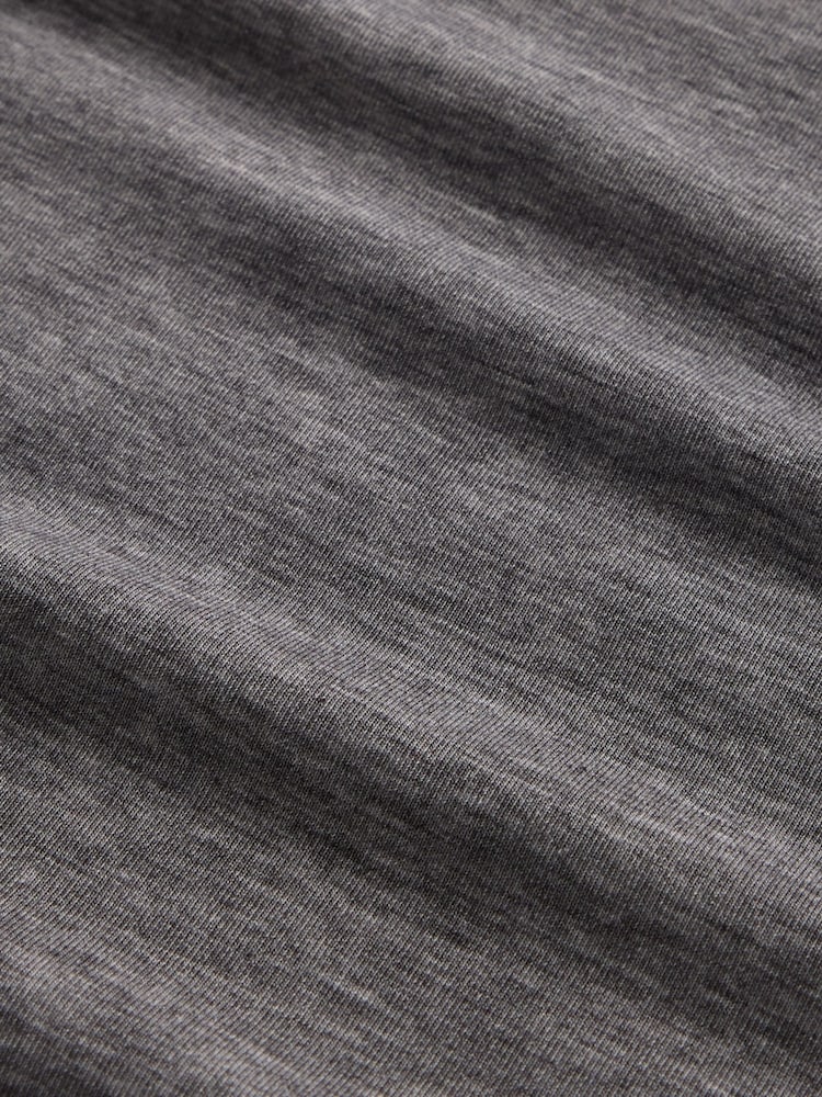 Gris - Camiseta sin mangas corta y ajustada en tejido transpirable de Gap - Imagen 4 de 4