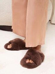 Chocolate marrom - Lipsy Faux Fur Cross Strap Nightwear Slippers - Imagem 2 de 4