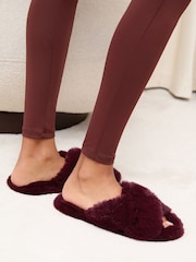 Berry Red - Lipsy Faux Fur Cross Strap Nightwear Slippers - Imagem 3 de 5