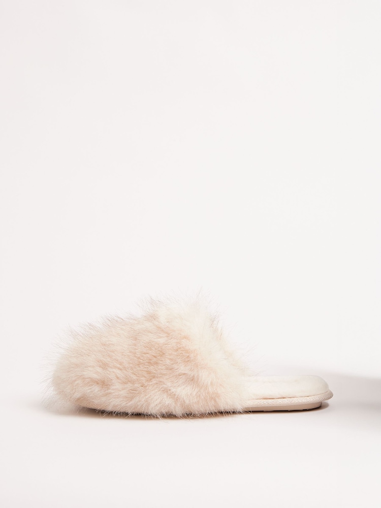 Lipsy Cream Faux Fur Ultra Fluffy Close Toe Mule Nightwear Mule Slippers - Image 5 of 5