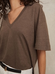 Reiss Brown Ember Linen V-Neck T-Shirt - Image 3 of 5