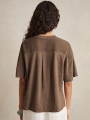 Reiss Brown Ember Linen V-Neck T-Shirt - Image 4 of 5