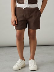 Chocolate Brown / Off White - Reiss Cane Cotton Waffle-Knit Badge Shorts - Imagen 3 de 4