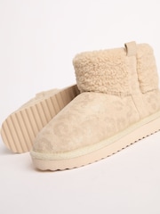 Lipsy Cream Standard Fit (F) Faux Shearling Lined Print Pull On Bootie Slippers - Image 4 of 5