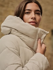 Branco de inverno - Casaco acolchoado com capuz resistente ao chuveiro - Imagem 4 de 8
