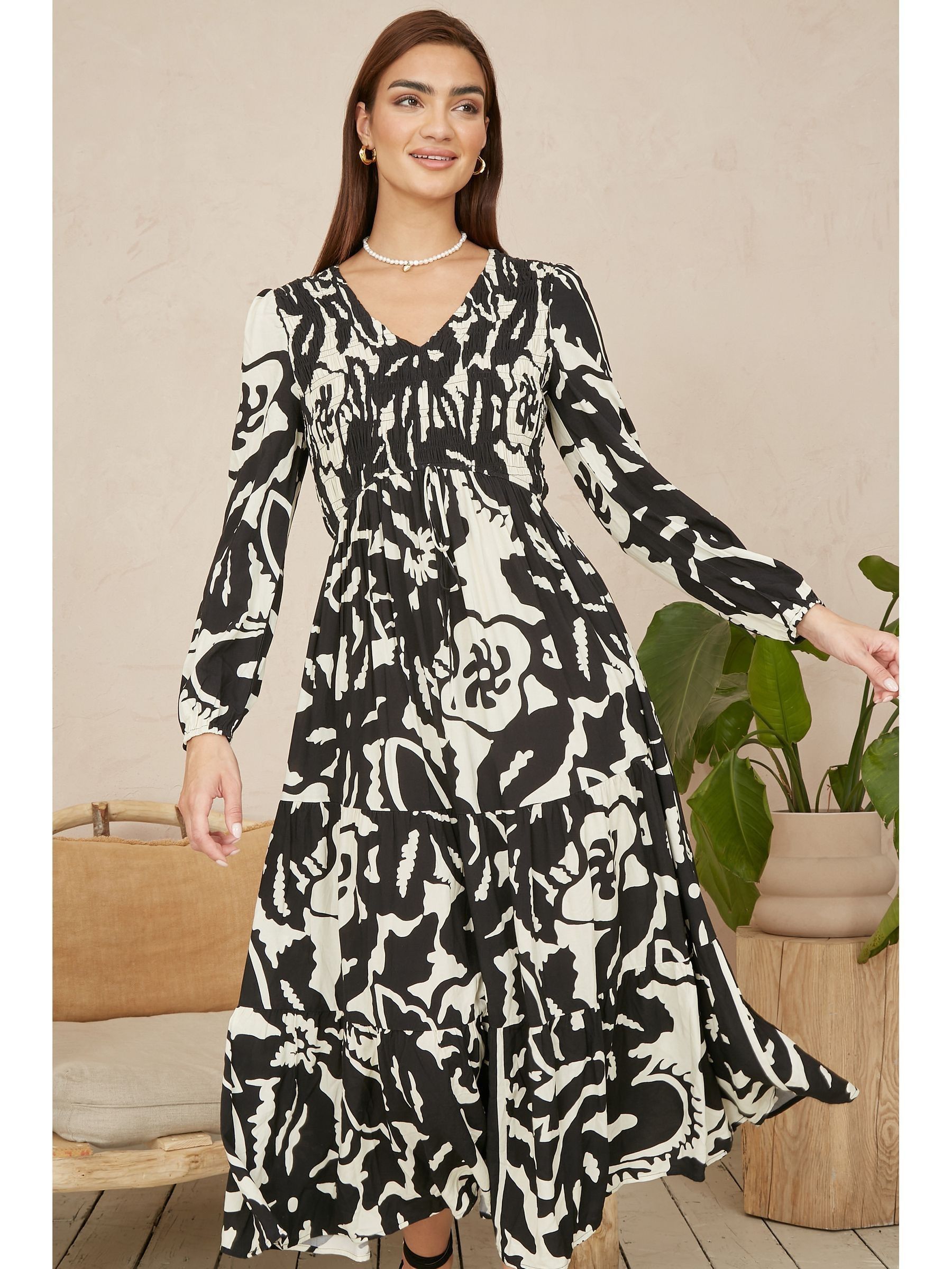 Buy Yumi Black Abstract Print Ruched Midi Dress With Long