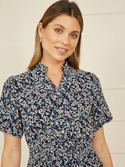 Yumi Blue Ditsy Print Ruched Waist Button Down Midi Dress - Image 4 of 5
